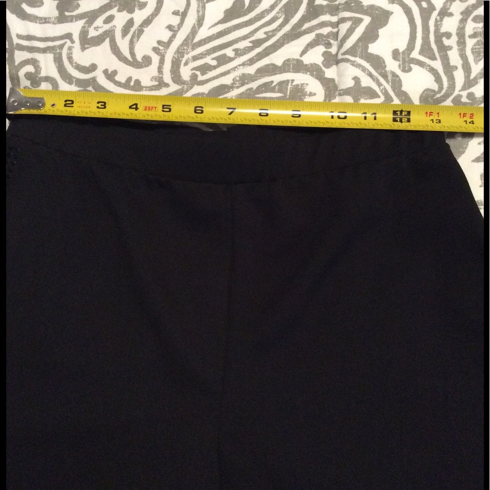 Kimmie Ruffle Rhinestone Short - Picture 7 of 11